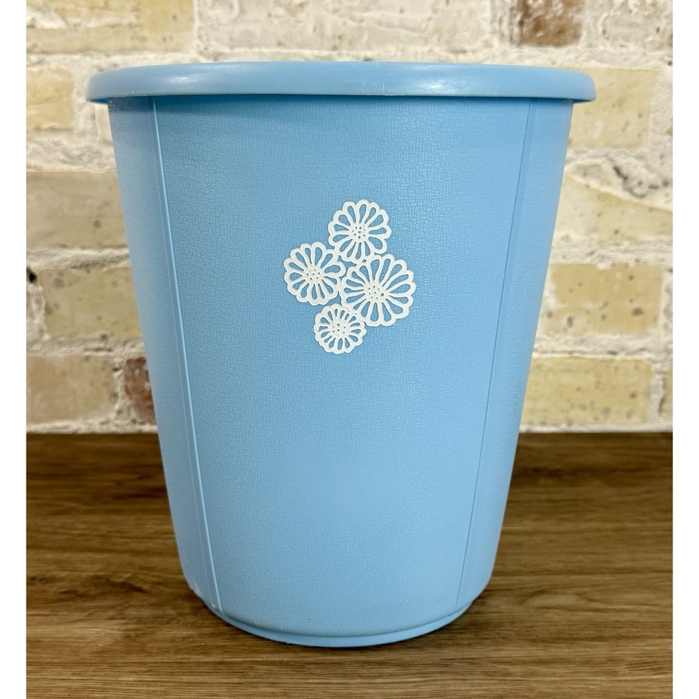 Vintage Rubbermaid Blue Wastebasket Trash Can White Daisy MCM Vanity 1970s Retro